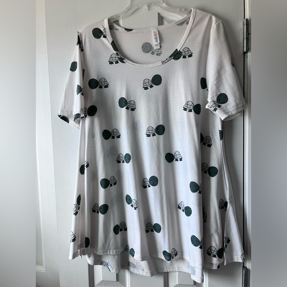 LuLaRoe Perfect T